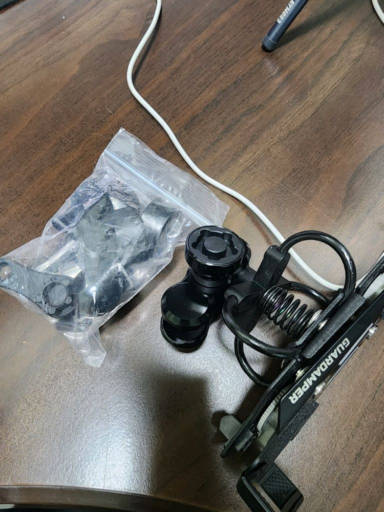 가드댐퍼 오토바이거치대 이미지