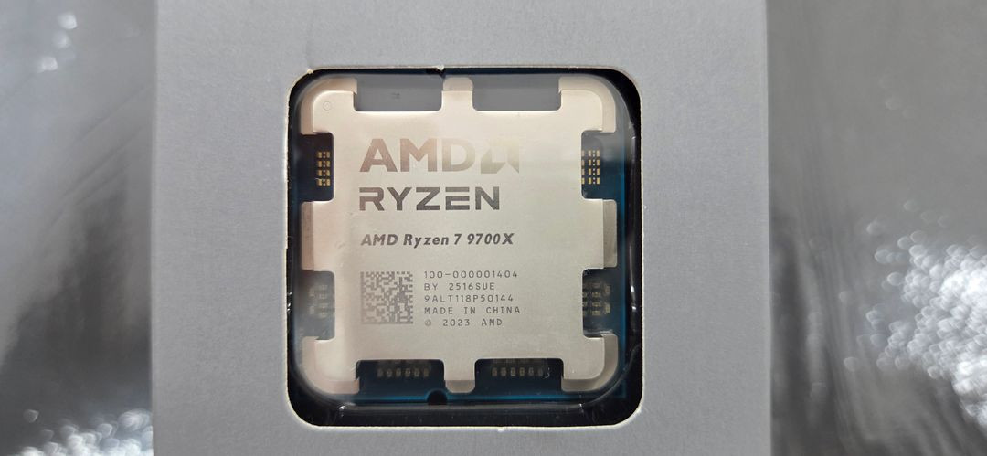 AMD 라이젠 9700x 정품 (미사용 쿨러 포함) 이미지