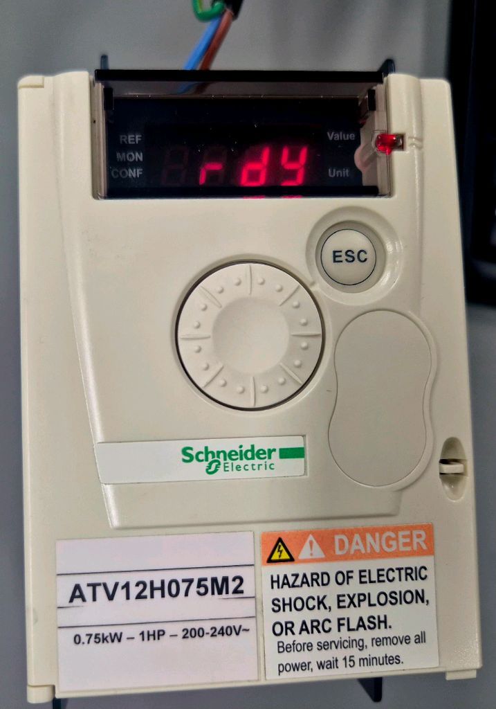 ATV12H075M2--슈나이더 인버터 컨트롤러 0.75kW 창고 재고 정리중 이미지