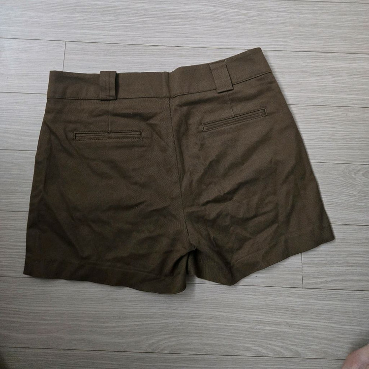 [재질좋음]깔끔한 브라운 반바지 이미지