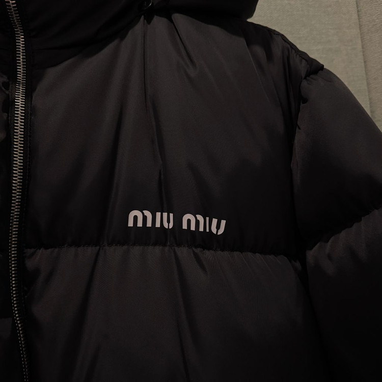 [새상품] 미우미우 벨트 롱패딩 38사이즈 이미지