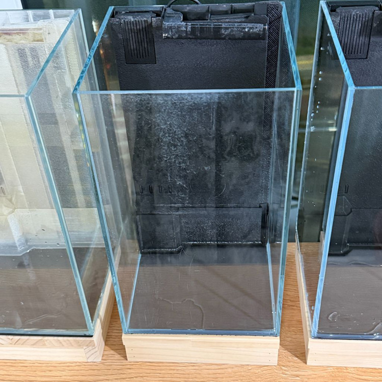 20x20x35 초하이 어항 세트(배면여과기,히터,온도계,어항받침) 이미지