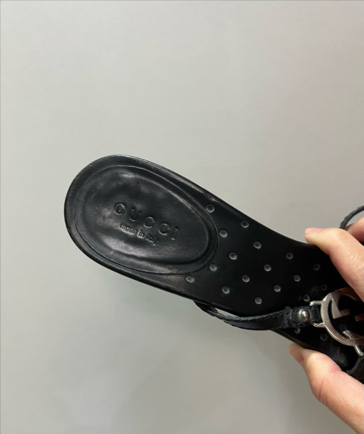 [정품] 구찌 빈티지 톰포드 아카이브 GG 로고 스트랩 샌들 이미지