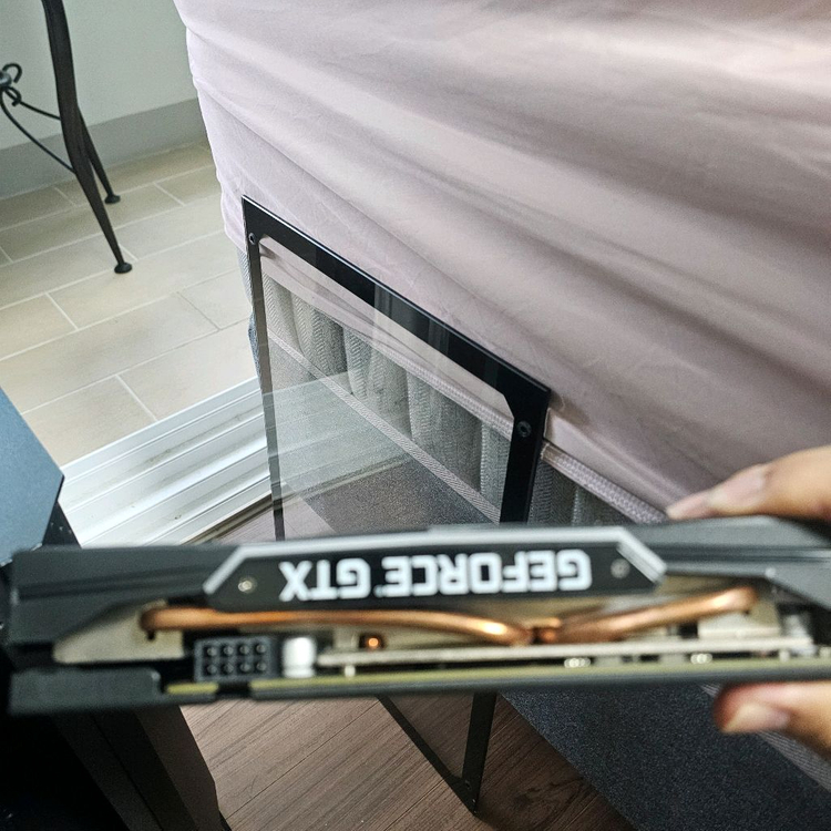 이엠텍 GTX1660SUPER 그래픽카드 이미지