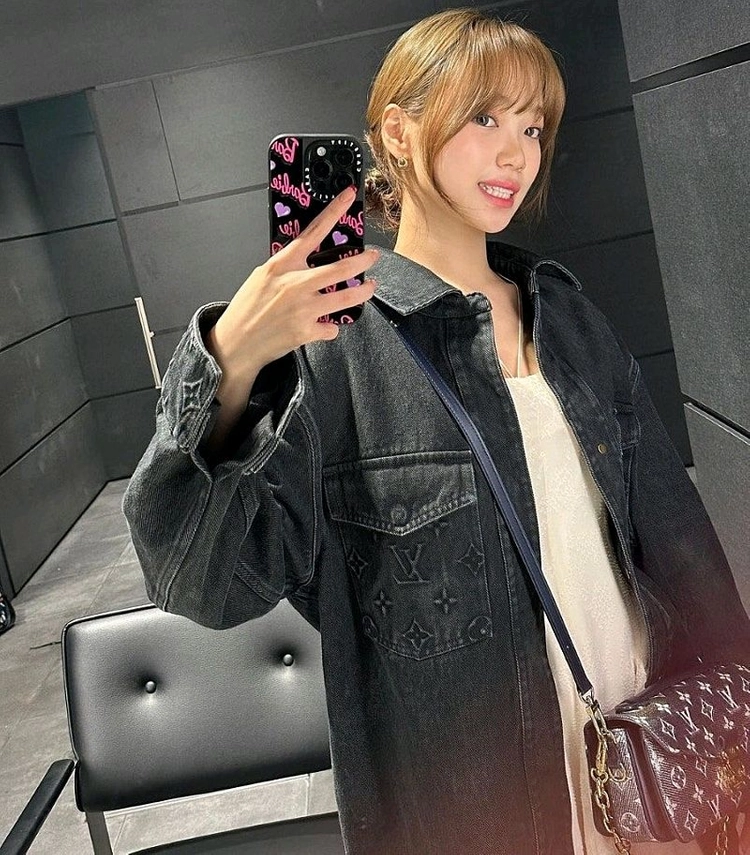 루이비통 엠보스드 데님 오버셔츠 이미지