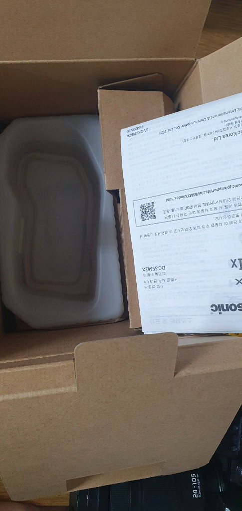 파나소닉 루믹스 S5M2X 카메라 바디 팝니다. 이미지