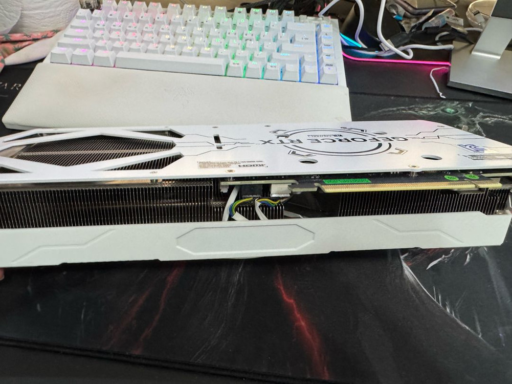 GALAX RTX 4070 SUPER EX GAMER WHITE 이미지