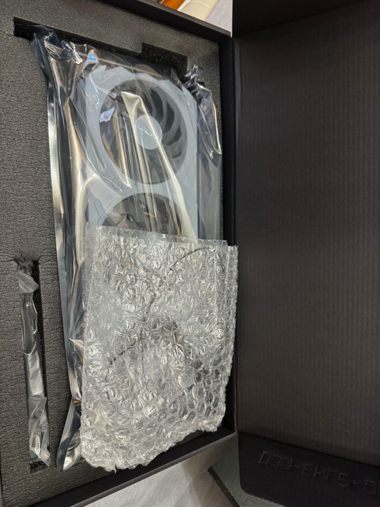 GALAX RTX 4070 SUPER EX GAMER WHITE 이미지
