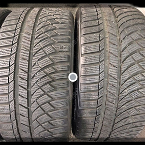 윈터타이어 245/45R18 타이어4짝 이미지
