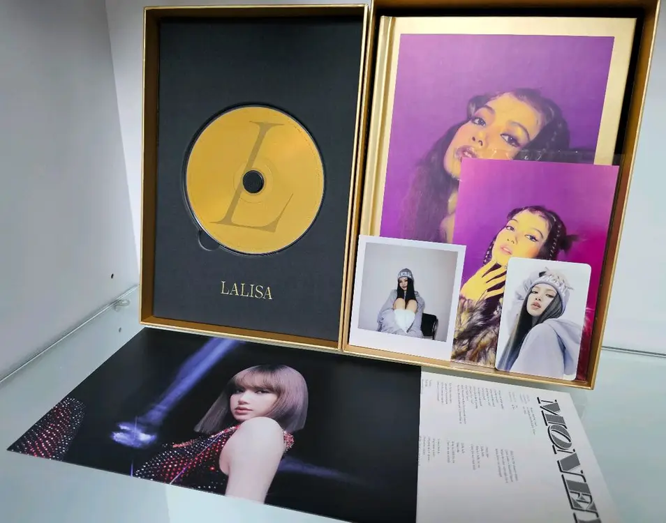 블랙핑크 리사 [라리사] 앨범 2종 세트 팝니다. 이미지