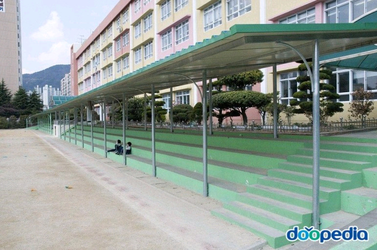 (구합니다)95내산초등학교 졸업앨범(부산) 이미지