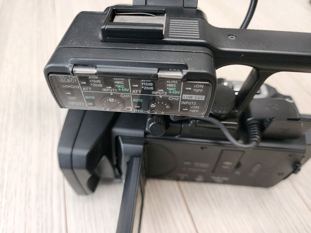 소니 3d 캠코더 hxr-nx3d1n 판매합니다 이미지