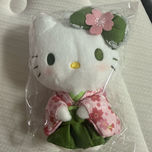 산리오 헬로키티 기모노 카라비너 파우치 인형 벚꽃 말차 이미지