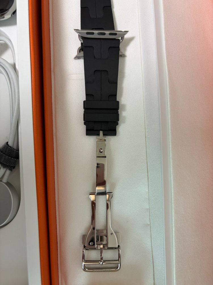 애플워치10 46mm 에르메스 + 킬림누아 밴드 이미지