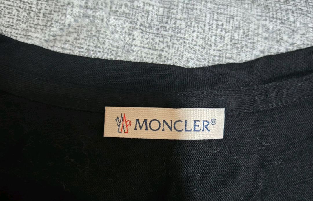 정품 몽클레어 여성 티셔츠 (시착제품 컨디션굿) 이미지