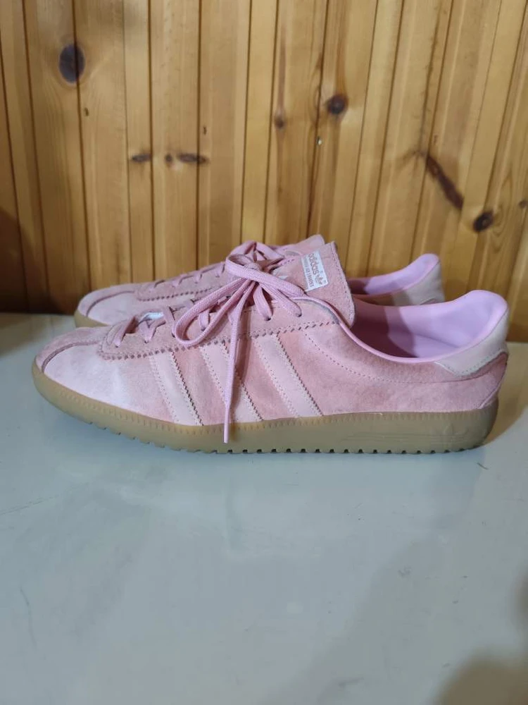 285mm 아디다스 버뮤다 글로우 핑크 스웨이드 스니커즈 이미지