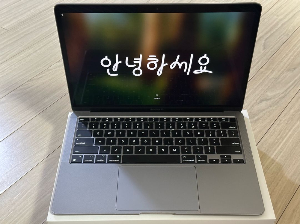 M1맥북에어 Air 스페이스그레이 13inch 이미지