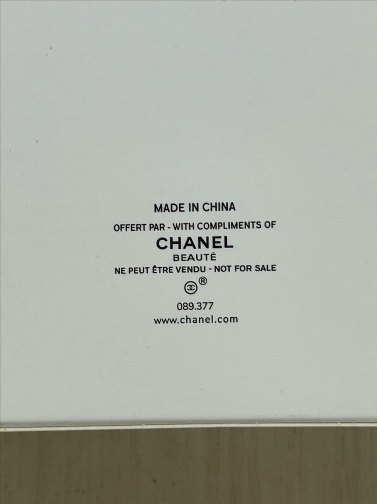 샤넬뷰티 파우치 이미지
