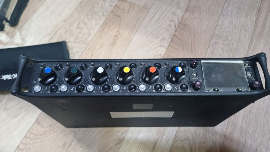 사운드디바이스 664 믹서 sound devices 664 mixer+ mdr 7506 헤드폰 +k tek믹서백 이미지
