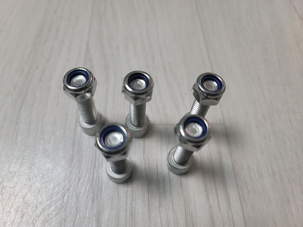 육각 렌치 볼트 M8 x30mm 스텐 sus 나일론 너트 포함 이미지