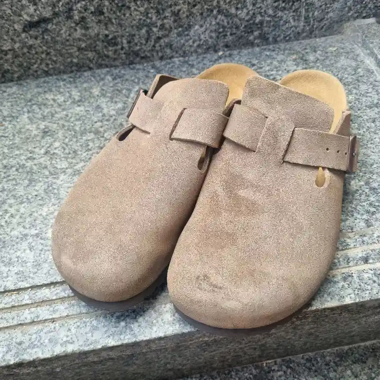 Ugg 슬리퍼 260 사이즈 팝니다 이미지