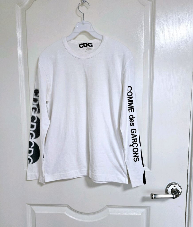 꼼데가르송 CDG 롱슬리브 티셔츠 이미지