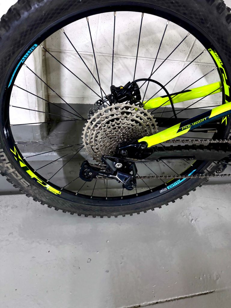 폴리곤 풀샥 mtb 자전거 이미지