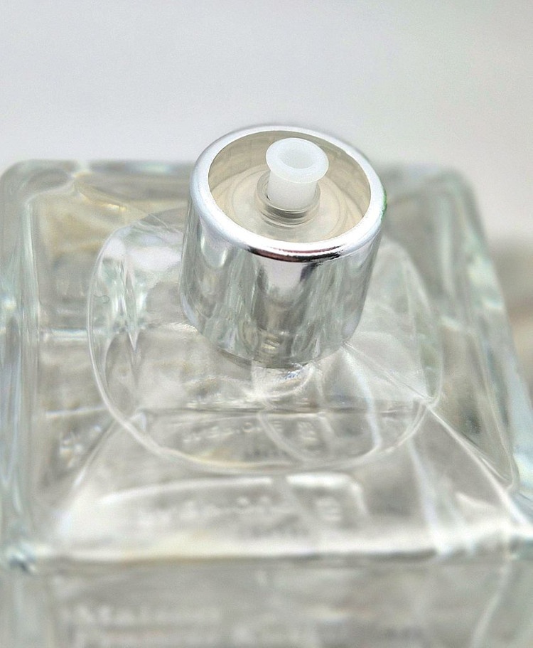 정품 새상품 메종프란시스커정 아쿠아유니버셜 70ml & 오우드 2ml 이미지