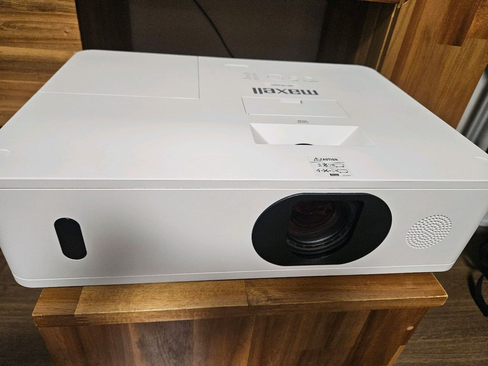 (실사용 32시간) 5200안시 FHD 맥셀 WU5501 빔프로젝터 이미지