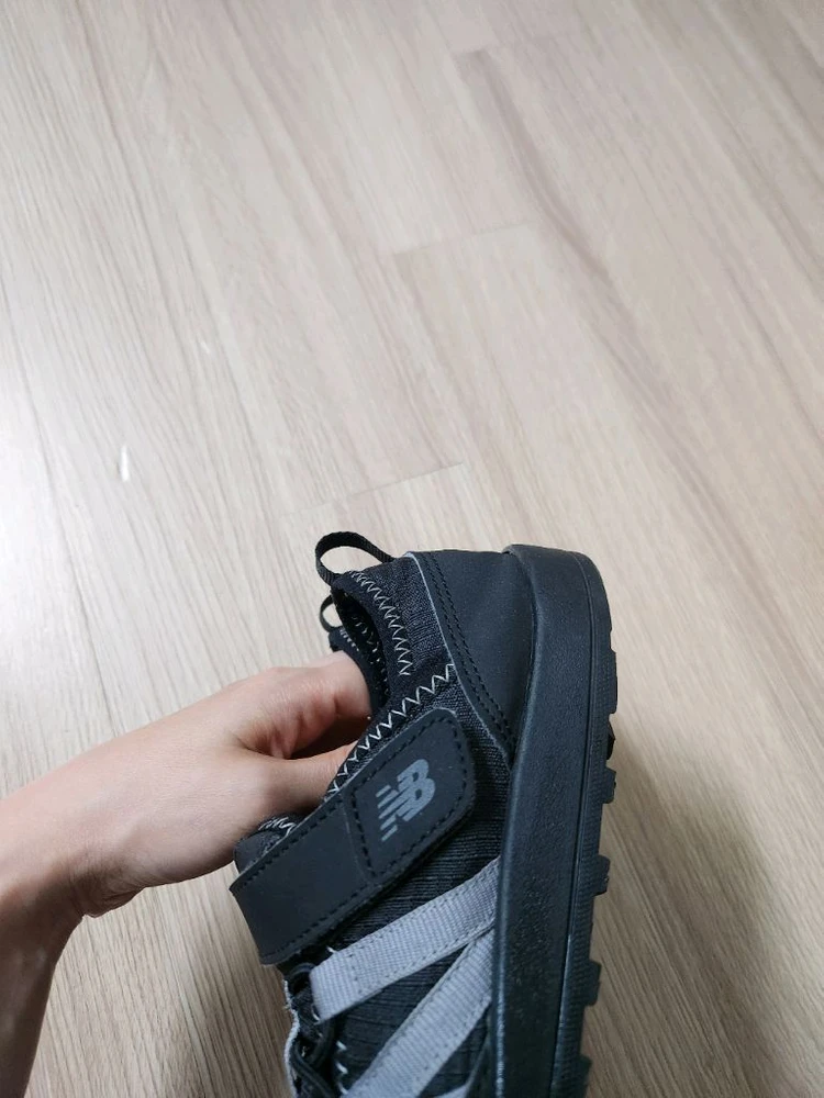 뉴발란스 키즈 샌들 트레키 210 이미지