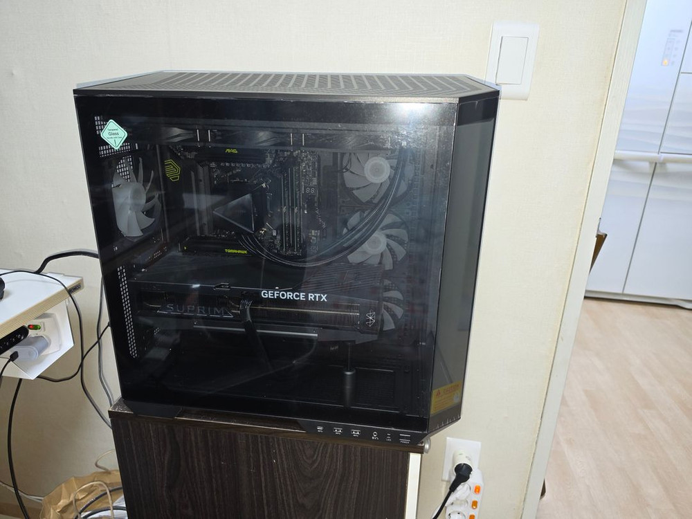9950X3D/5090 고성능 게이밍 PC 본체 이미지