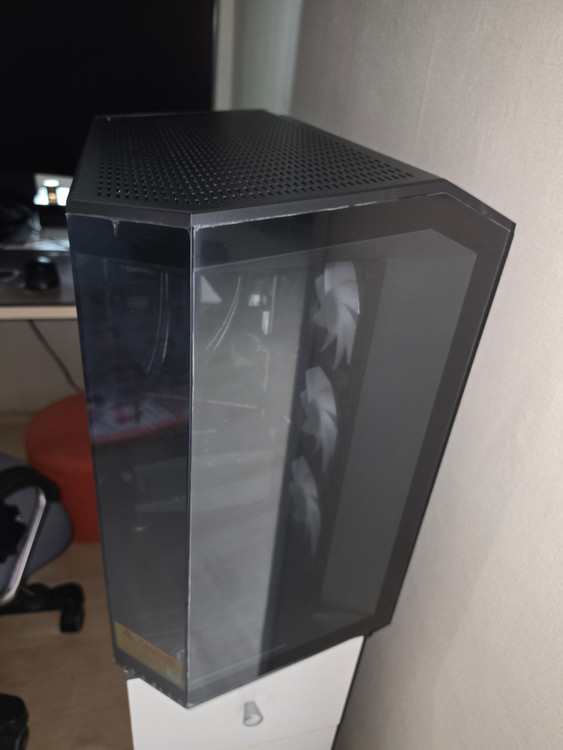 9950X3D/5090 고성능 게이밍 PC 본체 이미지