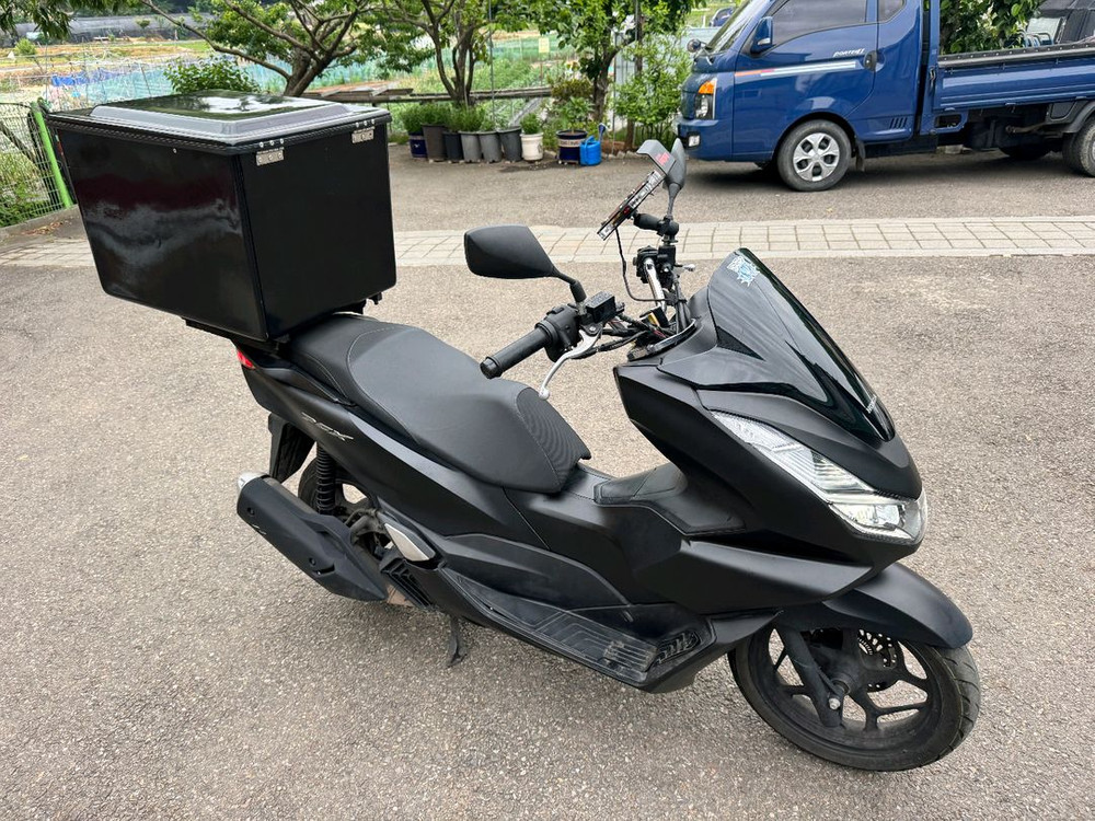 혼다 pcx125 24년 abs 배달풀셋팅 짧은키로수 판매합니다 이미지
