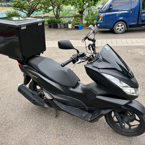 혼다 pcx125 24년 abs 배달풀셋팅 짧은키로수 판매합니다 이미지