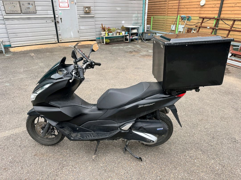 혼다 pcx125 24년 abs 배달풀셋팅 짧은키로수 판매합니다 이미지