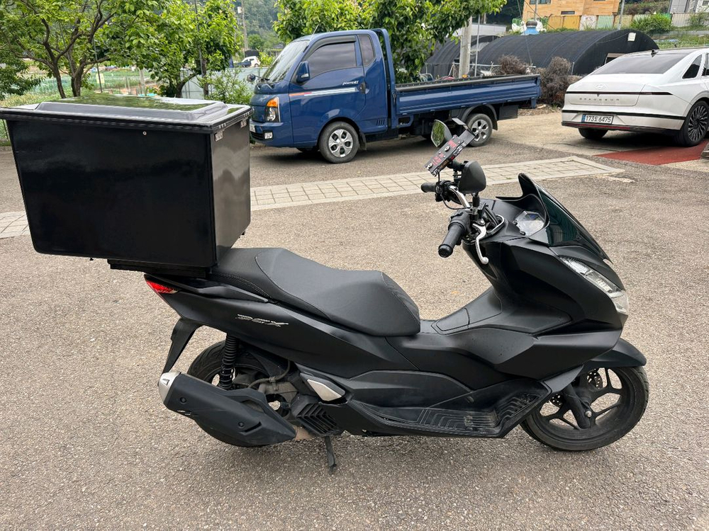 혼다 pcx125 24년 abs 배달풀셋팅 짧은키로수 판매합니다 이미지