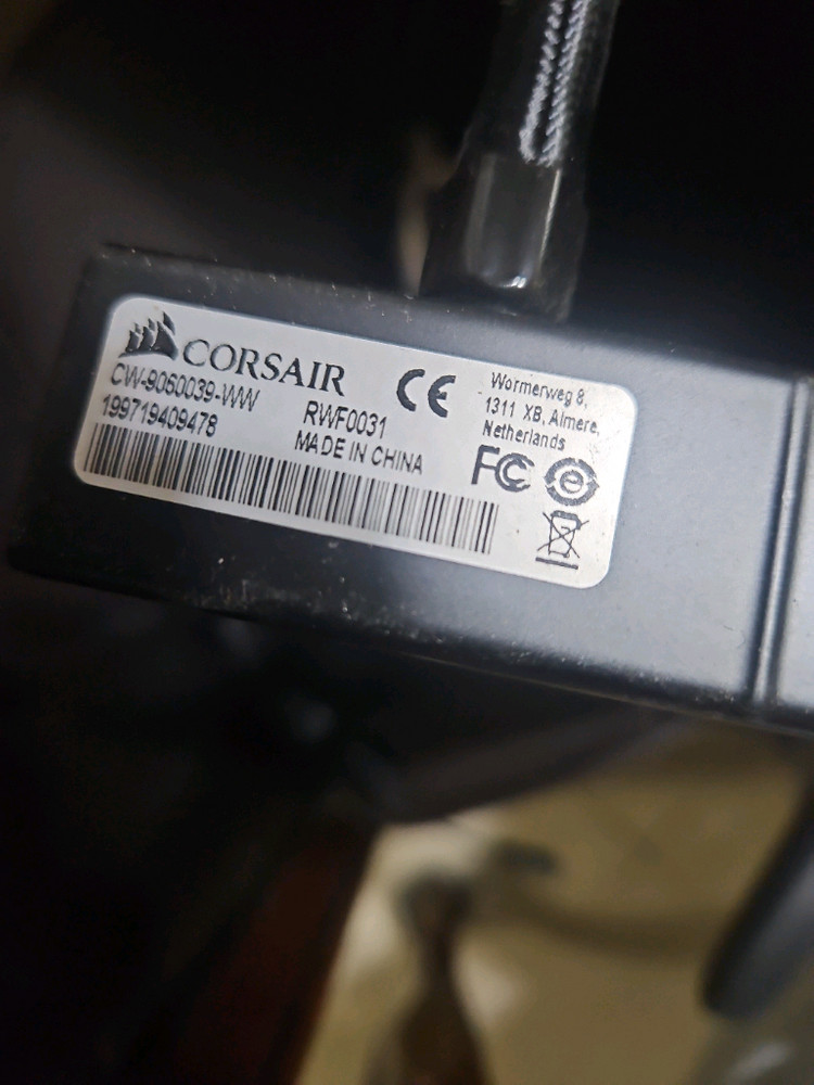 라이젠3900x / 메인보드 B450M-A / 커세어 수냉쿨러 Corsair H100i RGB Platinum 이미지
