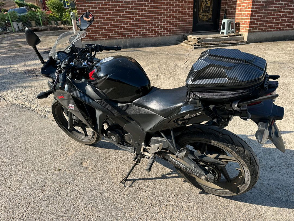 혼다 cbr125 16년형 풀배기 짧은키로수 판매합니다 이미지