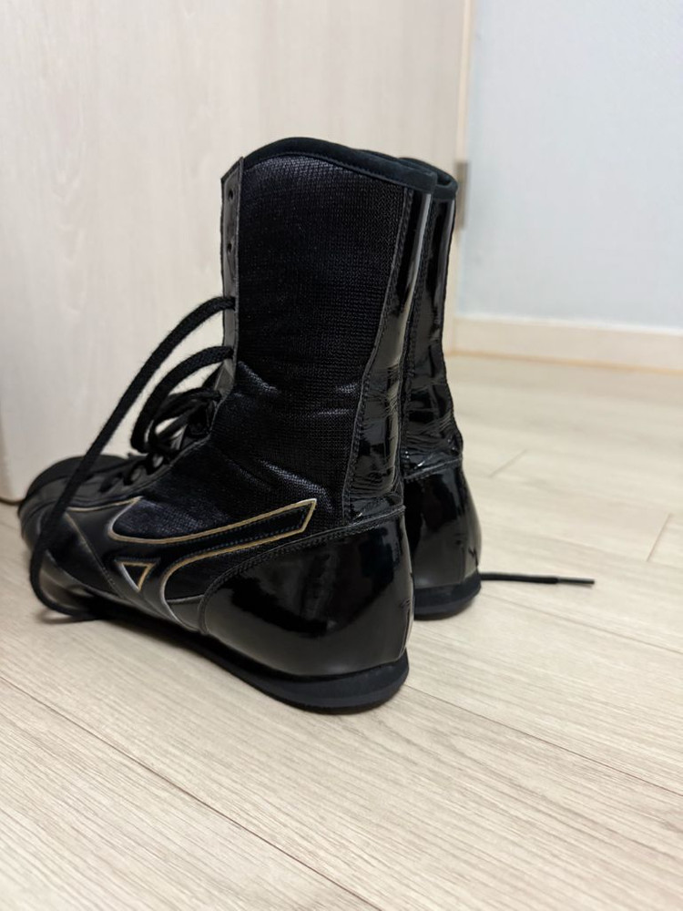 미즈노 복싱화 이미지