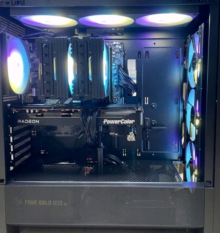 (새상품) 7800X3D 9070xt 게이밍 컴퓨터 본체 이미지