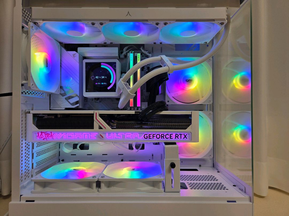 9800x3d, b850m wifi, rtx 5080 화이트 초고사양pc 이미지