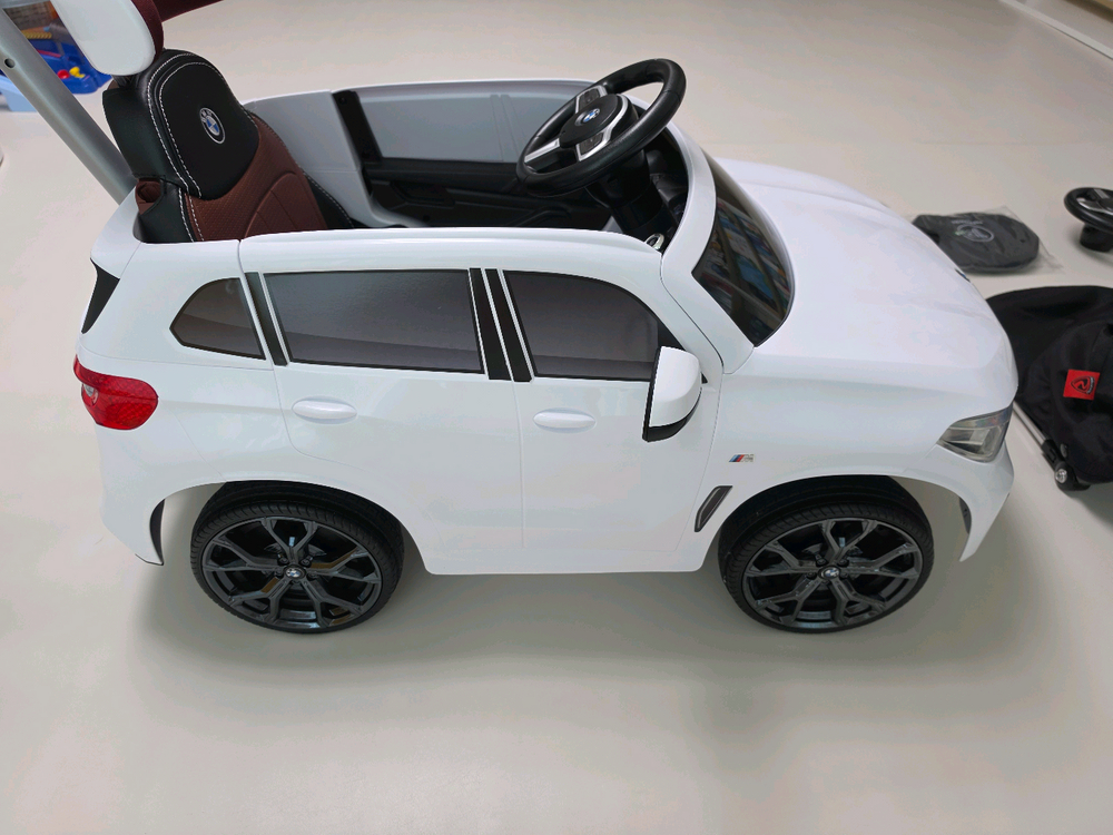 파파야나인 7세대 BMW X5 유아푸쉬카 팝니다. 이미지