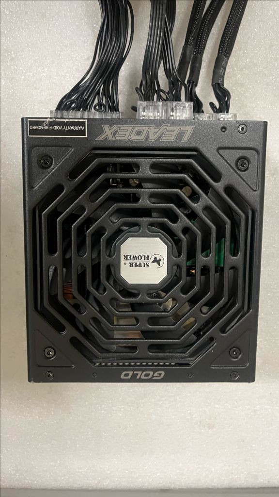 슈퍼플라워 sf-750f14mg 700w gold 파워 처분 (택포함) 이미지