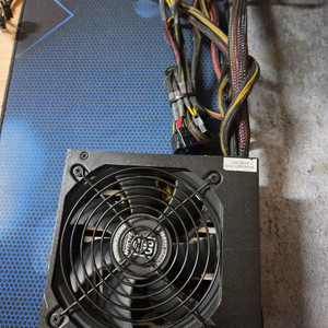 잘만 80플러스 인증 500w 파워서플라이 이미지