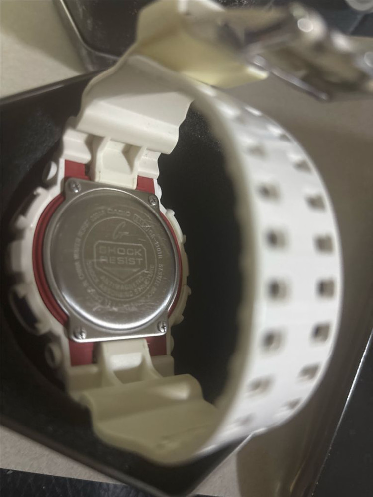 지샥 빅페이스 ga-110tr 건담 이미지