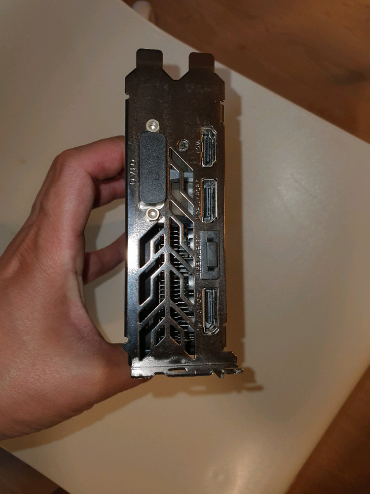 asrock RX570 8G 그래픽카드 이미지