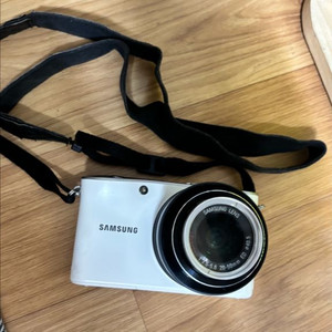 삼성 NX-100라이트 충전기 메모리배터리포함 디지털카메라 이미지