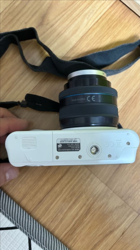 삼성 NX-100라이트 충전기 메모리배터리포함 디지털카메라 이미지