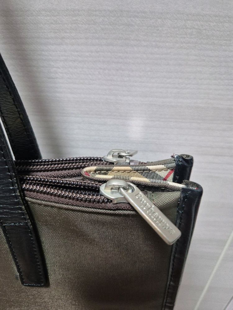 (정품) BURBERRY 버버리 숄더백 노바체크 블랙 가방 토트백 이미지