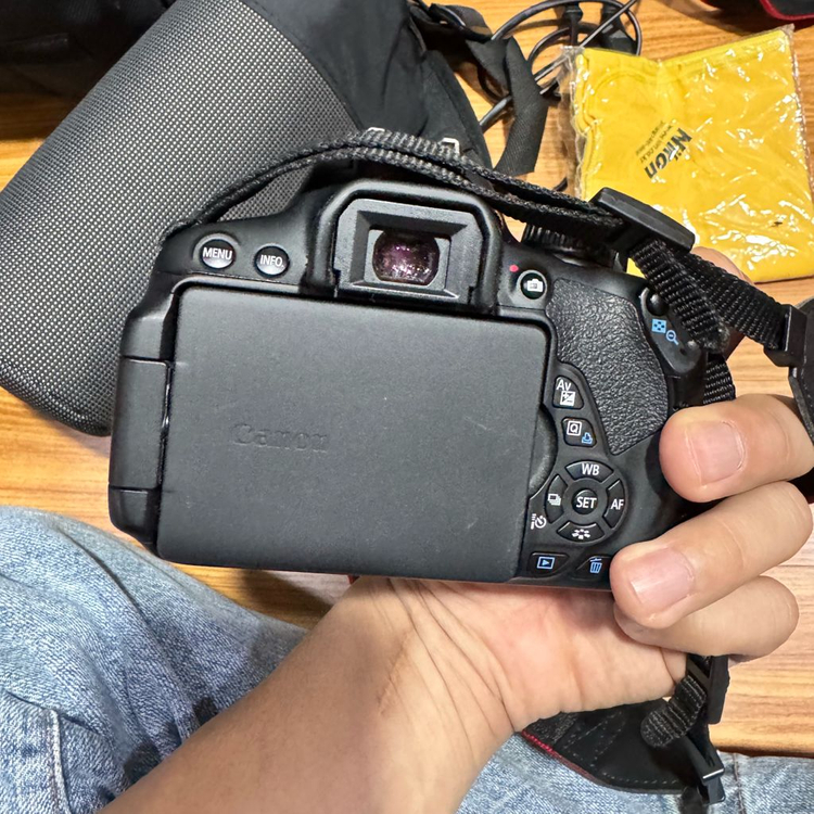 캐논 650d, 캐논 7d, 시그마 18-300 dc 판매 이미지